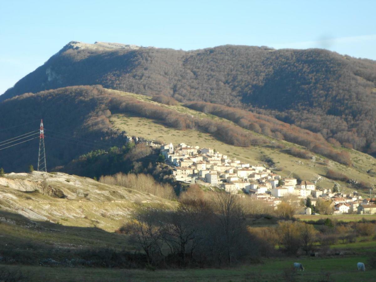 Appartamento Roccione Ovindoli Luaran gambar